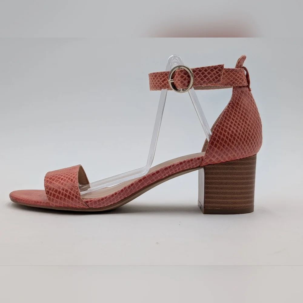 Amelia Grace Tacee Women Size US 6.5M|EU 37 Coral Block Heel Ankle Strap Sandal